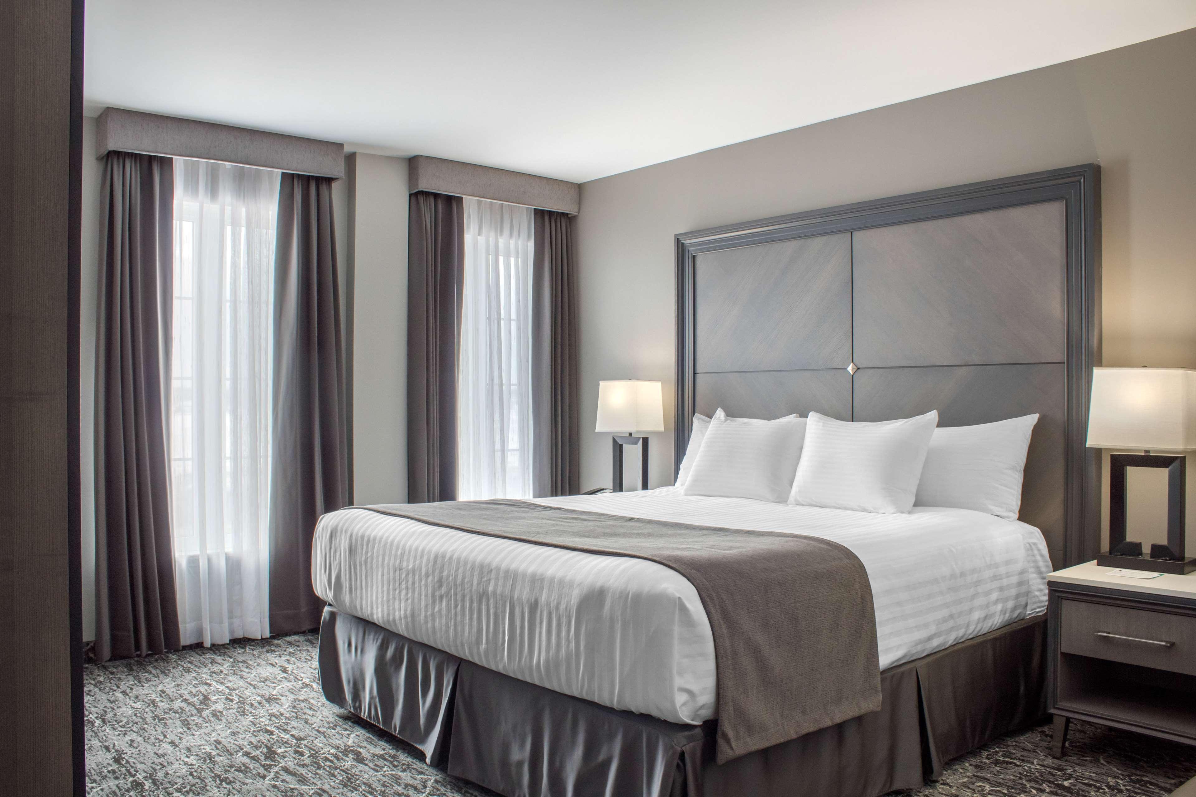 Chateau Moncton Trademark Collection By Wyndham Esterno foto